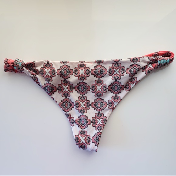 Gypsy 05 Swim - Patterned Bikini Bottoms - Picture 3 of 4